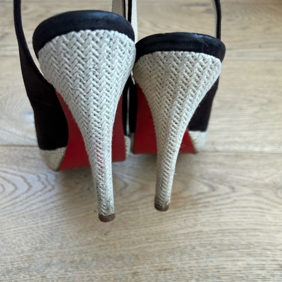 CL💕Suede and Raffia Heels - Picture 7 of 10